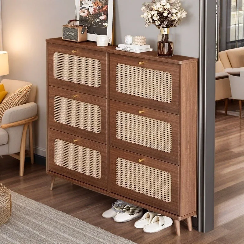 Scarpiera in rattan di noce in stile retrò, armadietto per la casa sulla porta