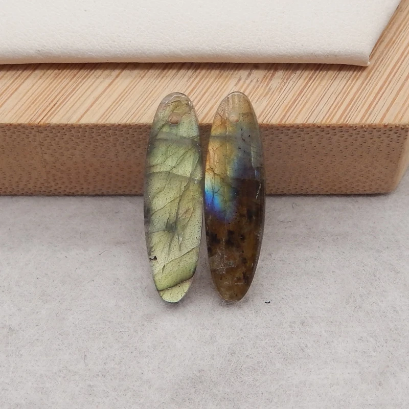 Natural Labradorite Oval Earrings for Women Shinning Gemstone Jewelry Making Wholesale 24x7x3mm 2g