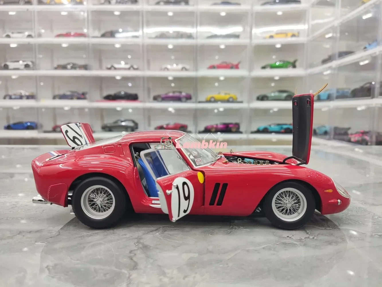 Kyosho 1:18 Car Model For Maranello 250GTO Simulation Alloy Collectible Ornament