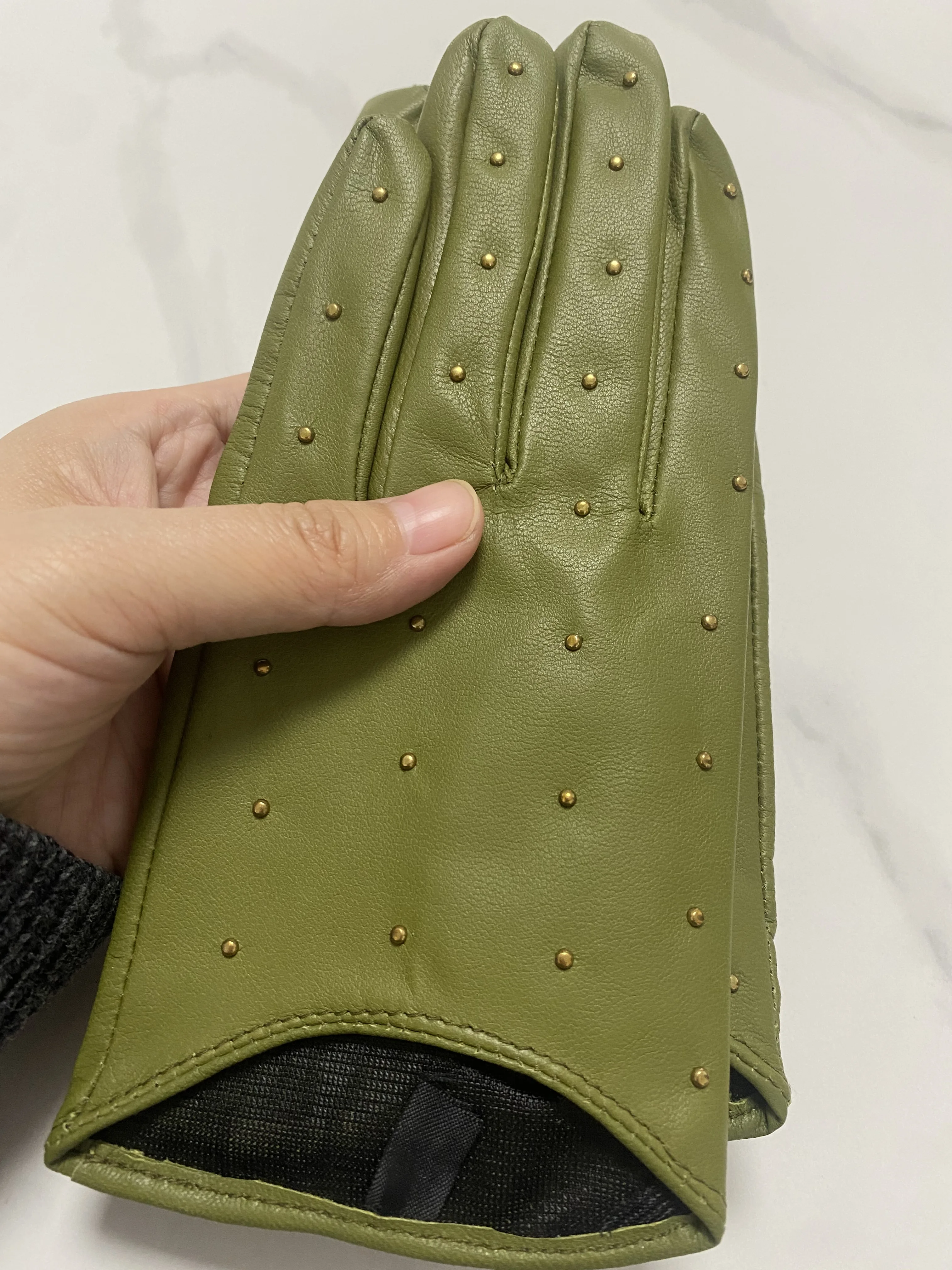 Women\'s Spring Autumn Natural Sheepskin Leather Gloves Female Genuine Leather Punk Style Rivet Motorcycle Driving Gloves R755