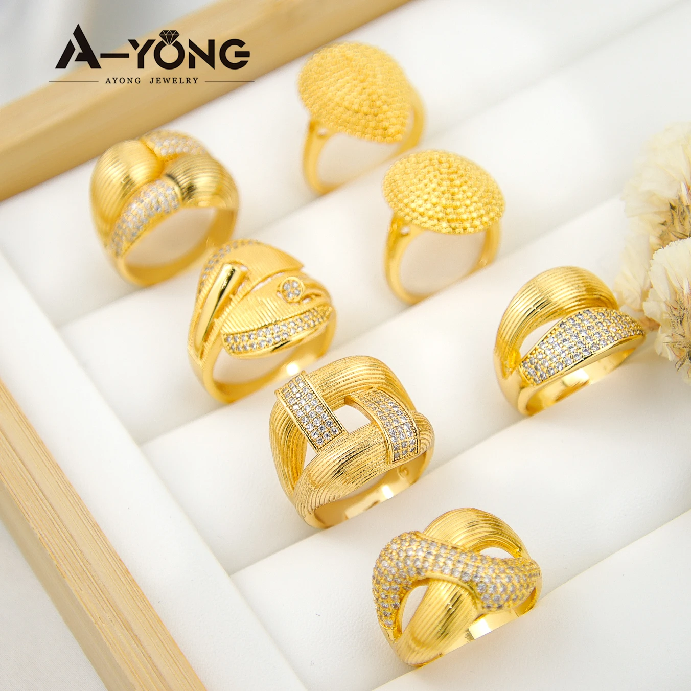 Luxury Saudi Gold Color Big Rings 21k Gold Plated Fashion Zircon Italian Chic Womens Mens Engagement Wedding Party Jewelry