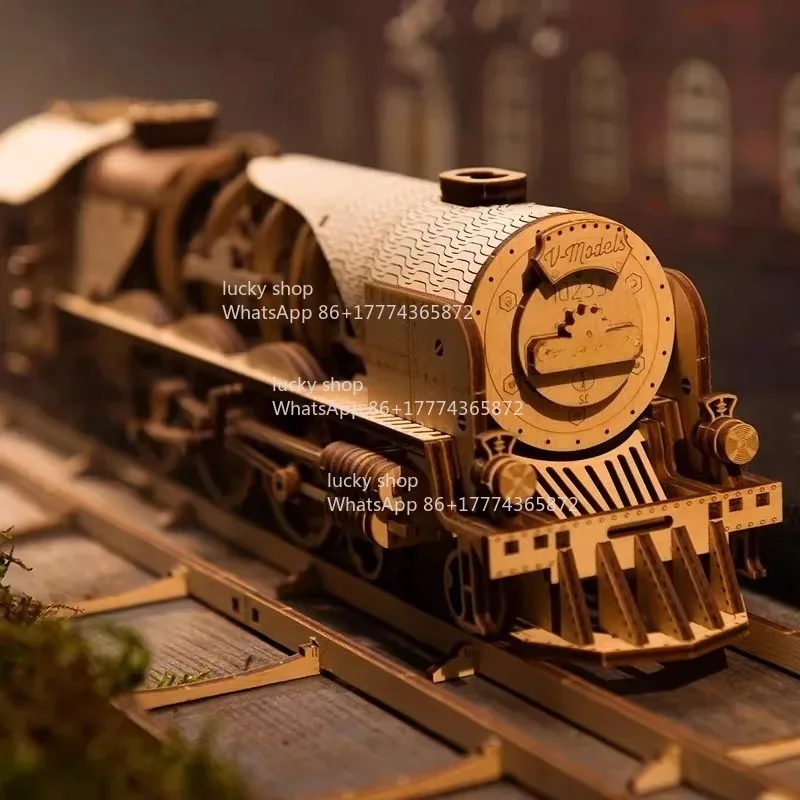 

Mechanical Transmission Steam Locomotive Model, Complete Reproduction of Driving Wheels