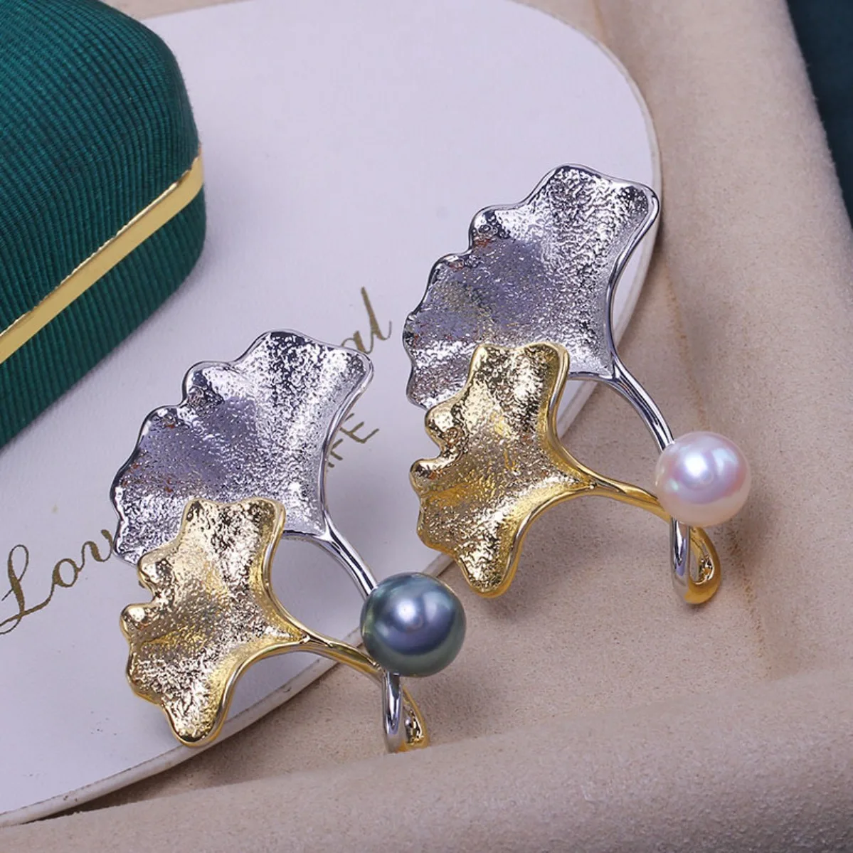 DIY Brooch Blank Brass Gold Plated Two-tone Ginkgo Leaf, Exquisite Pin Base, Pearl Brooch Setting, Elegant Corsage for Women