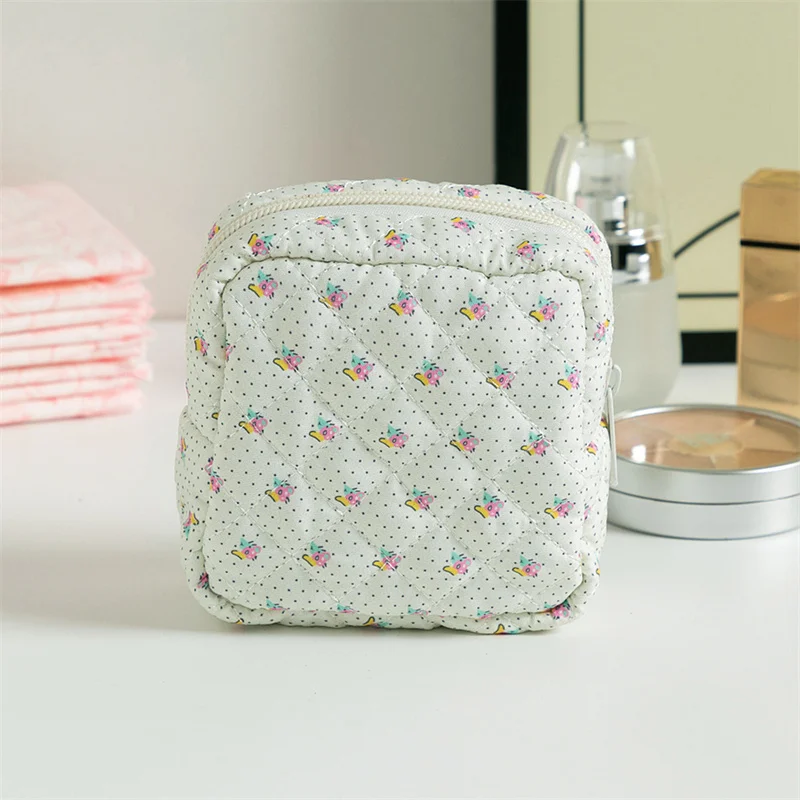 Bolsa de moedas fofa, bolsa de cosméticos coreana, tecido de desenho animado, bolsa de chave feminina, bolsa sanitária, batom pequeno, almofada de ar, estojo de armazenamento