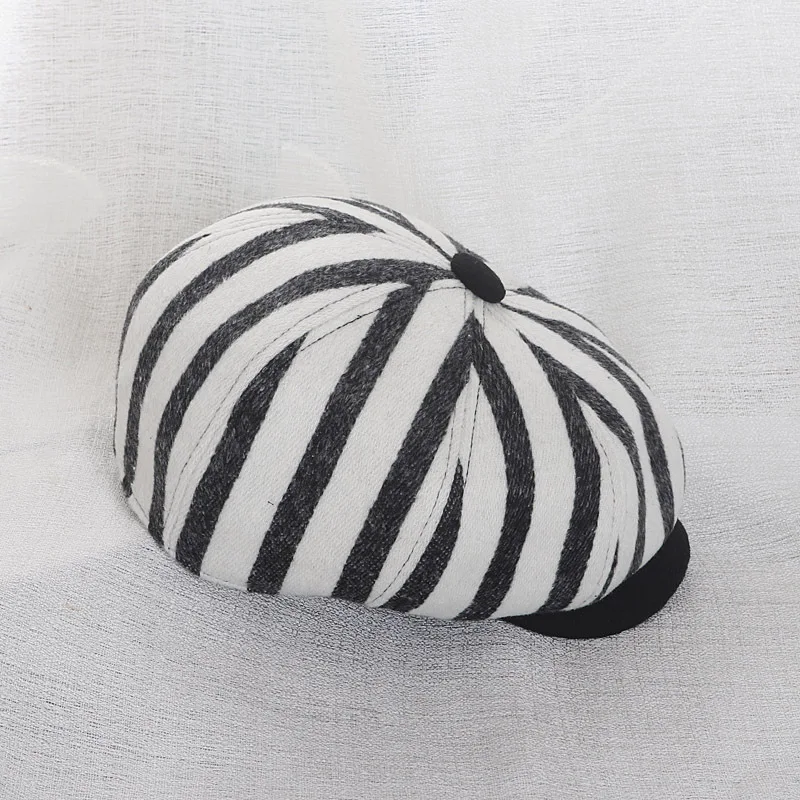 Autumn Winter Children Cap Classic Black White Striped Newsboy Hats for Boys Girl Japanese Style Kids Beret Hat Baby Accessories