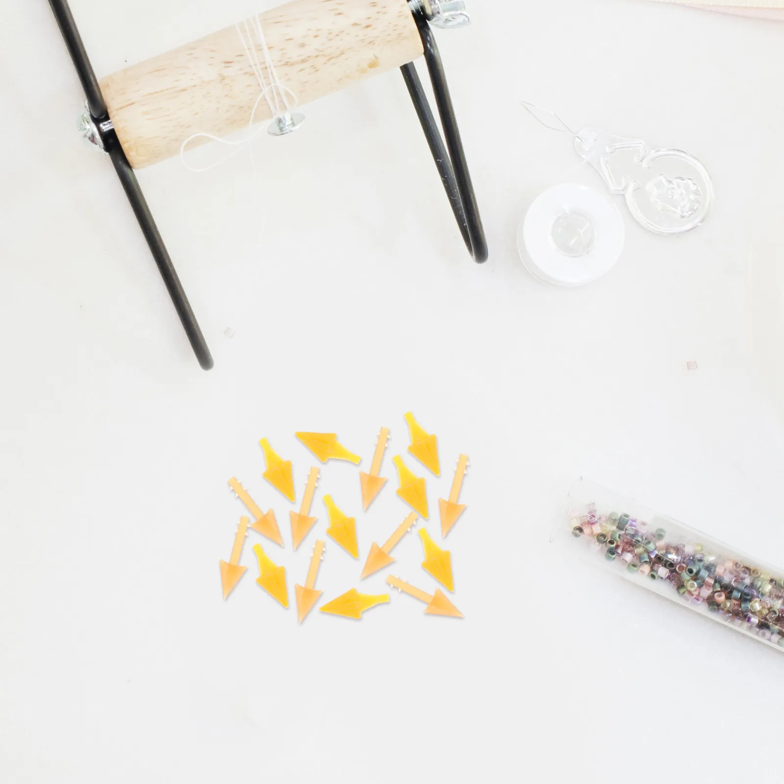 

200Pcs Small Bird Beak Accessories Mini Chick Duck Animal Mouth Parts for DIY Craft Making Creative Project Supplies