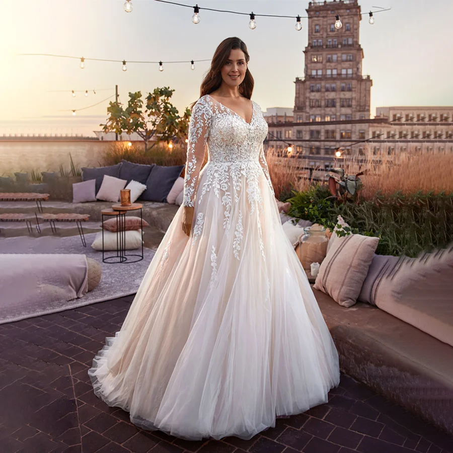 사용자 정의 플러스 사이즈 V 넥 라인과 레이스 아플리케 긴 소매 웨딩 드레스 버튼이있는 작은 등받이 지퍼 신부 드레스