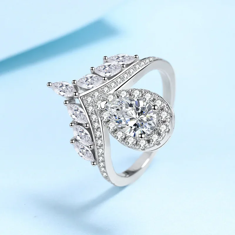 Retro Luxury 1Carat Moissanite Rings for Women, Sparkling Platinum Pt950 Princess Wedding Diamond Ring Fine Jewelry Gift