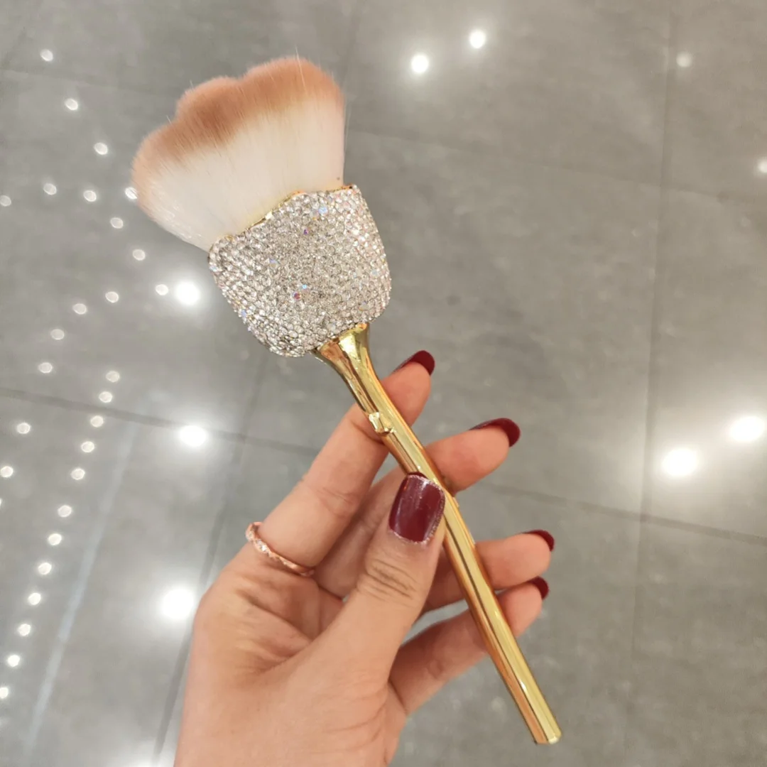 

The Brush Head Is Soft and the Handle Is Artificially Diamond-Encrusted, Making the Makeup More Durable and Delicate