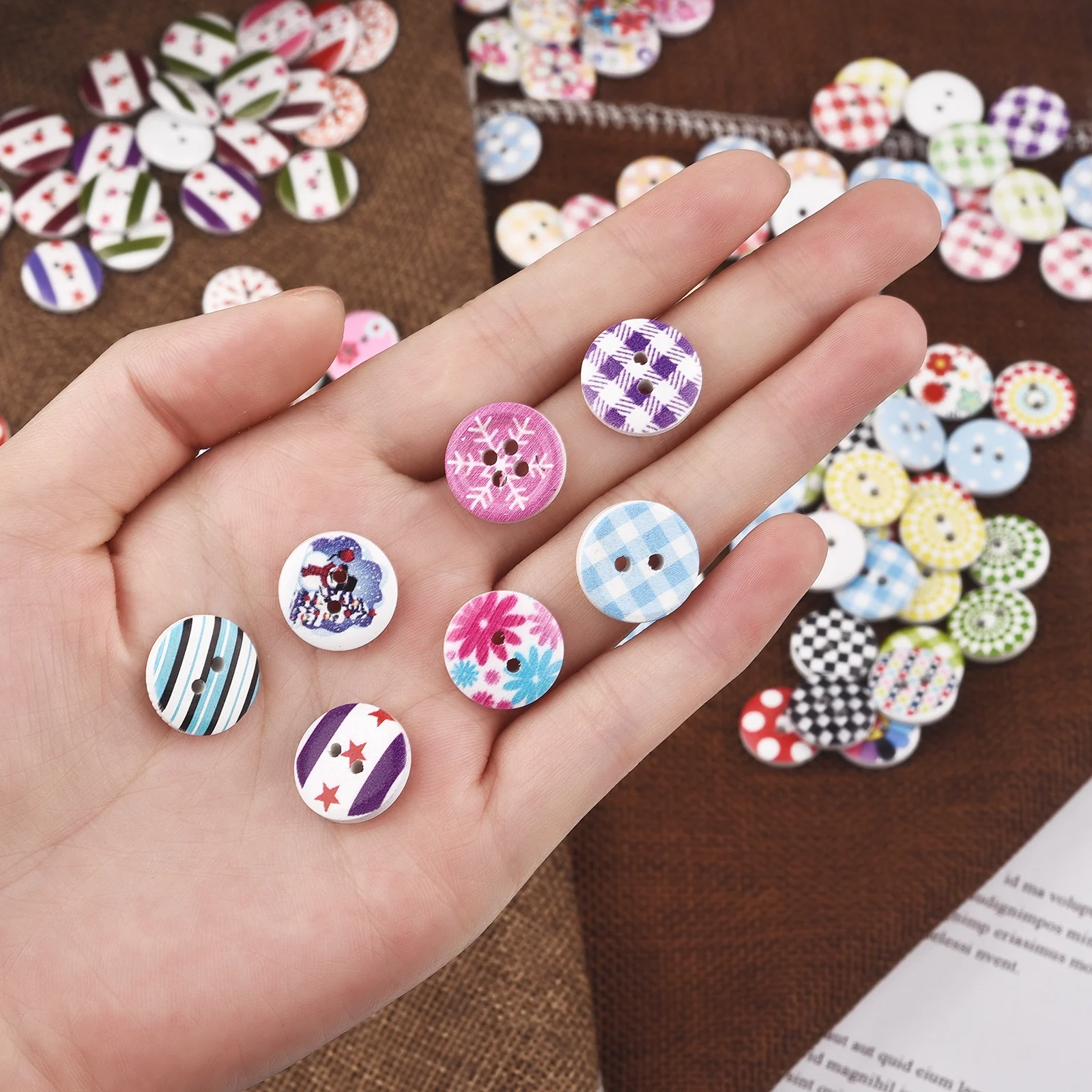 30pcs 15mm Variety of Styles of Mixed Wood Buttons Round Button Monogrammed Love Scrapbooking for Wedding Decor Sewing