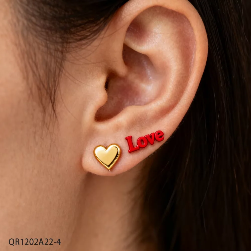 PESENAR Perfetto per San Valentino questi orecchini contengono le lettere Amore in rosso e cuori in oro