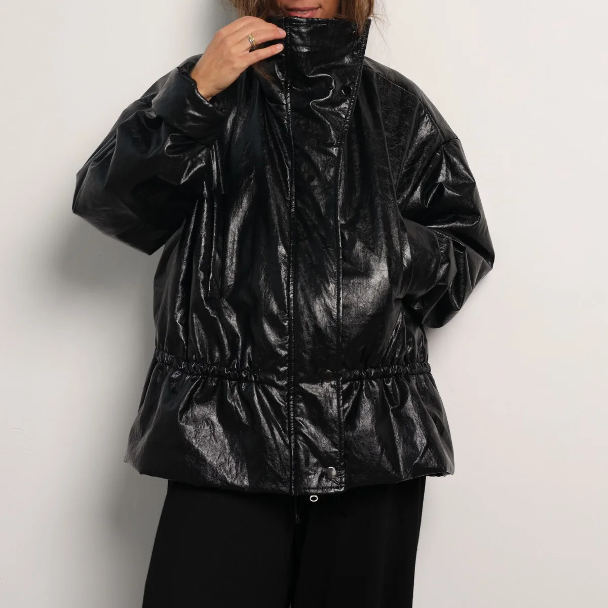 IG Women Shiny Crinkled Stand Collar Puffer Jacket, Drawstring Waist Oversized, Winter Warm Zip-Up Mid-Length Street Outerwear