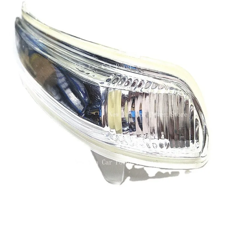 

Reverse Mirror Turn Signal on The Right Side 1607512680 Suitable for Peugeot 208 2008