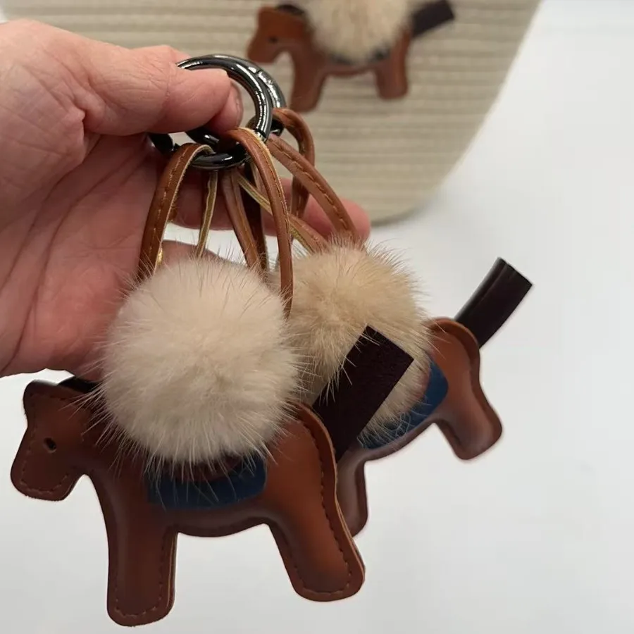 

Fashion Cute Fur Ball Leather Tassel Horse Handbag Pendant for Women Unique Mini Pony Pendant Keychain Charm Bag Accessories