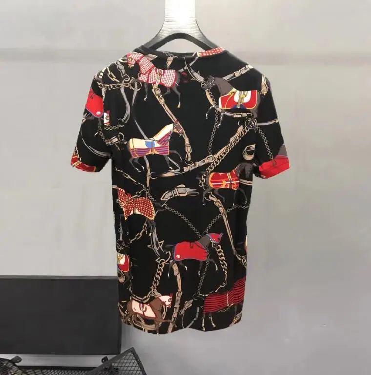 European and American men's wear summer 2024 new Court chain printing with short sleeve and round collar Fashion T-shirt