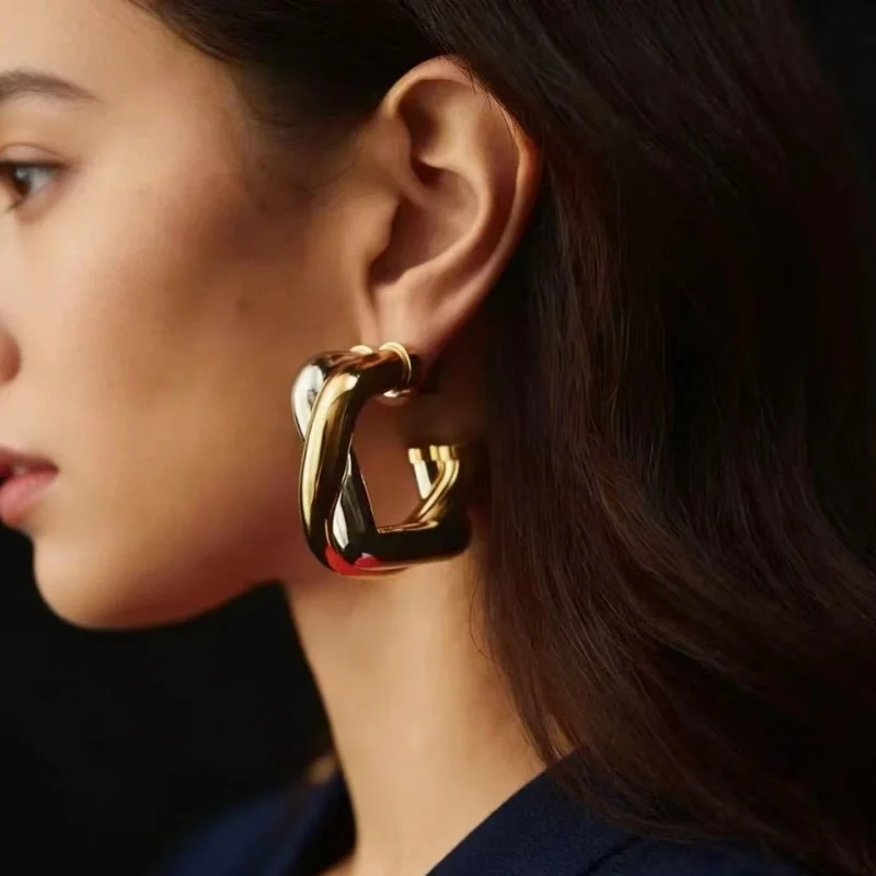 Retro European And American Metal Earrings for Women High-End Square Twisted Color Collision Daily Accessory Ear Jewelry