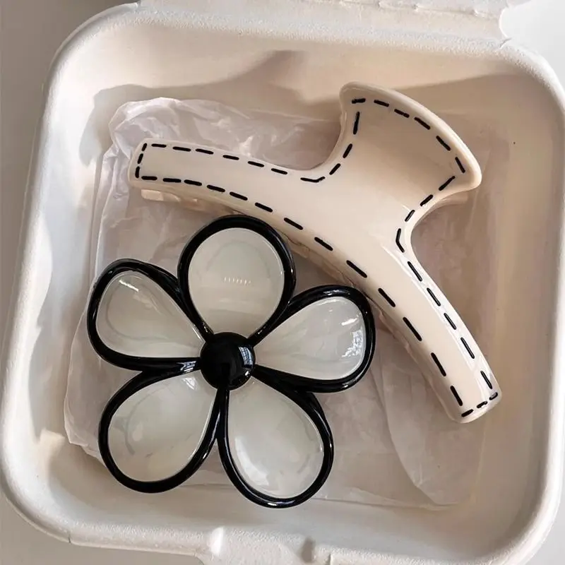 

Korean Popular tweezers large Crab hair clip cute Flower hair clip Versatile Shark Clamp Hair Clip Claw Hair Accessories