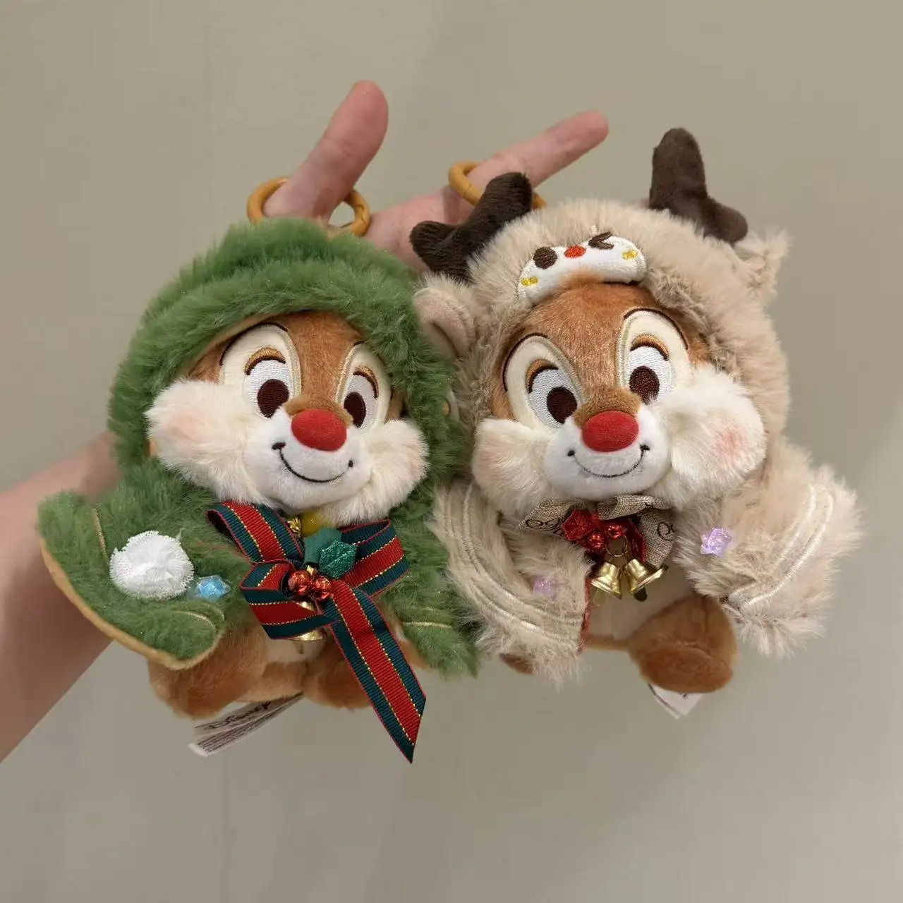 

Genuine Disney cute Chip 'n' Dale pendant christmas High quality gift bag pendant cartoon holiday doll decoration Bag charm