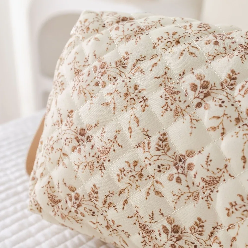 Portable Diaper Storage Bag Universal Lightweight Maternal Stroller Bag Floral Pattern Makeup Toiletries Bag for Mommy