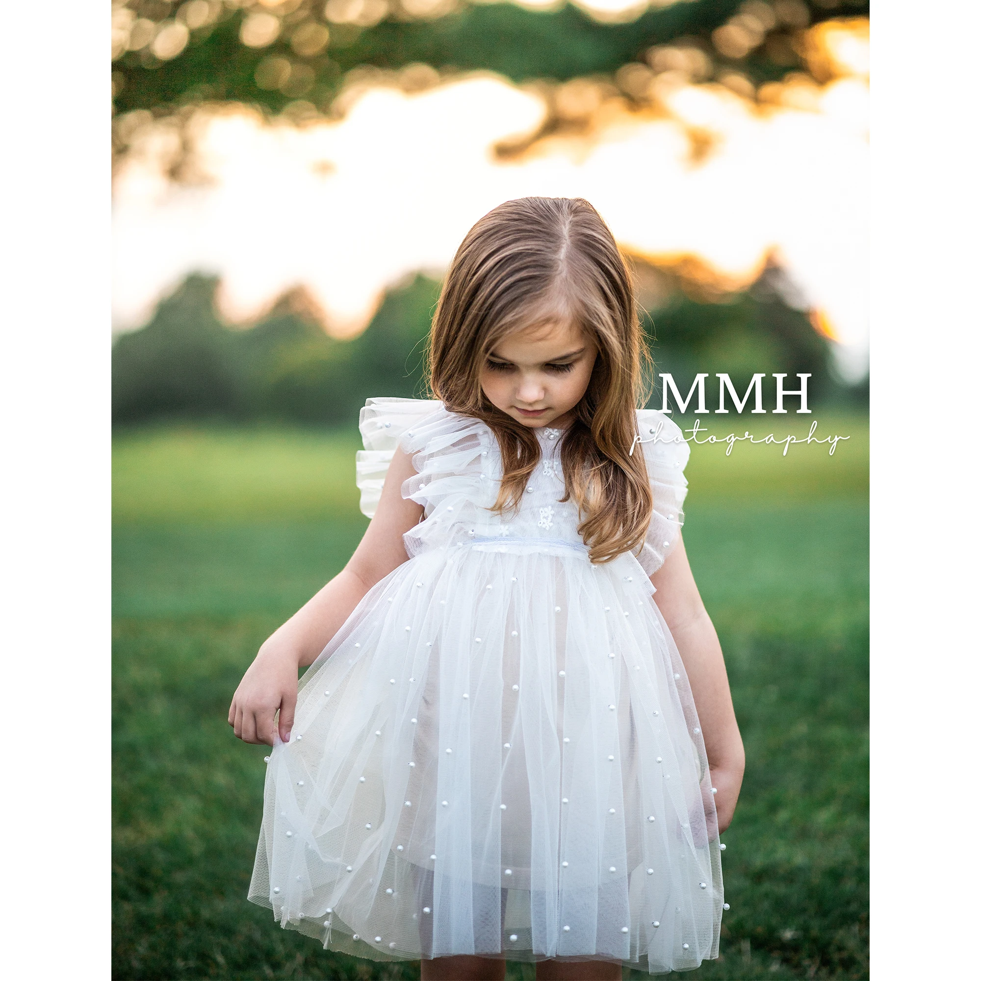 

Don&Judy Square Neck Ruffled Cap Sleeves Tulle Overlay with 3D Floral Applique and Pearl Beading Party Dress for Photoshoot