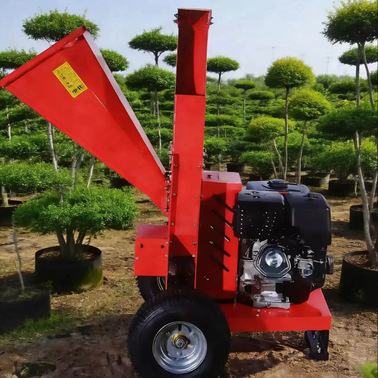 

Customized Nursery Wood Chipper for Thin & Thick Branches Road Green Belt Wood Chipper, Portable Outdoor Use