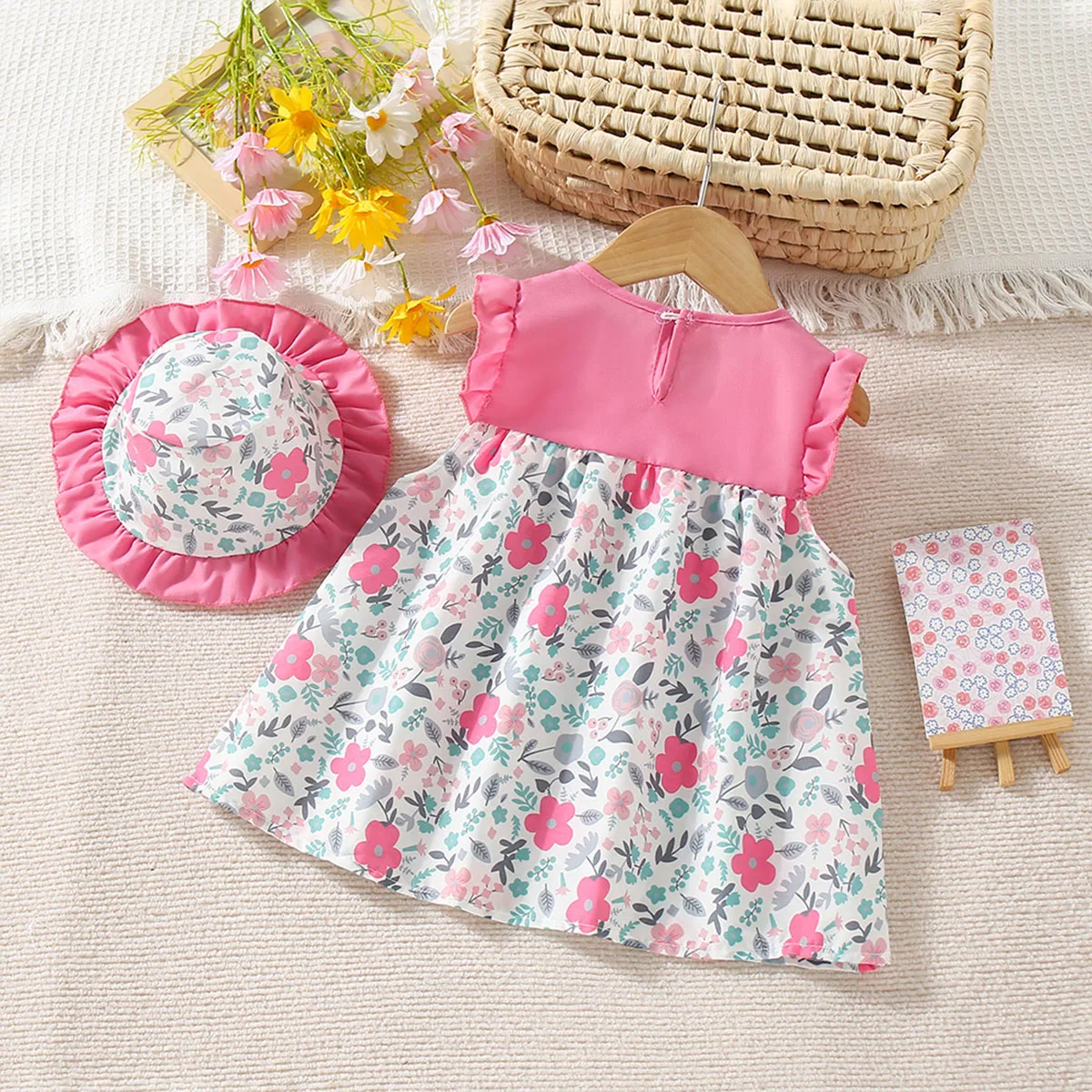 New Summer Baby Girl Floral Dress Girl Sleeveless Pure Cotton Newborn Birthday Dress Comes with Sun Hat