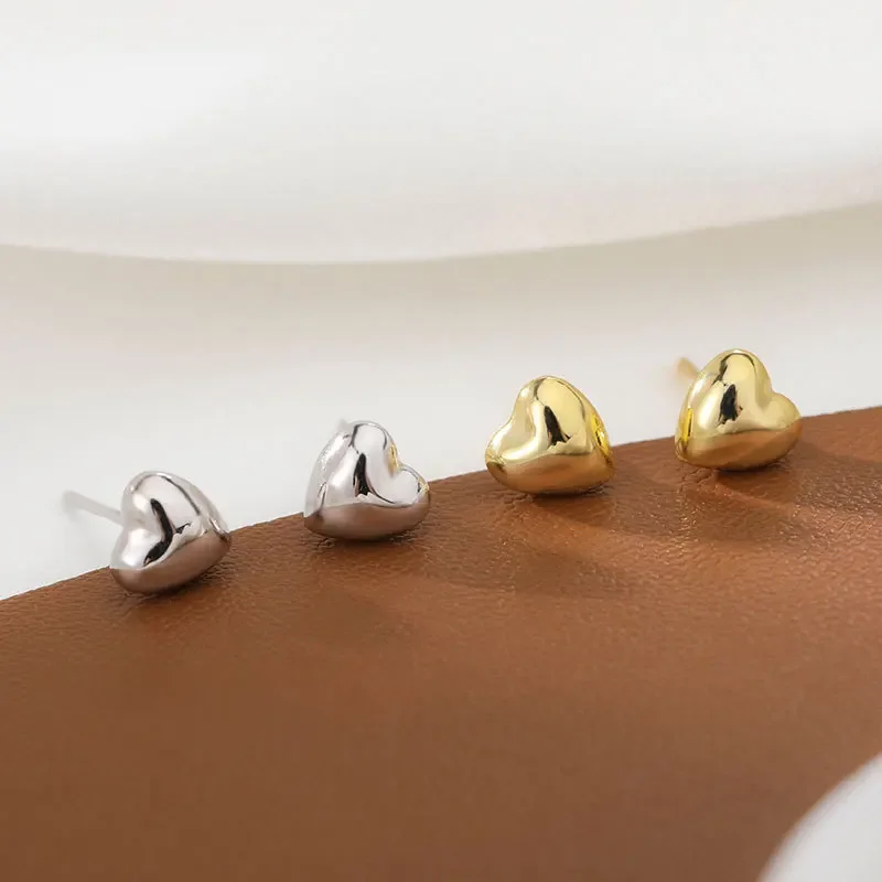 Small Gold Color CCB Smooth Heart Stud Earrings for Female Punk Temperament New Simple Trend Jewelry Wholesale Girl Gift
