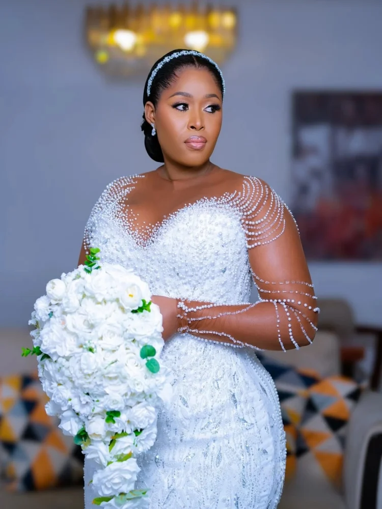 Personalizado sheer neck pérolas brilhantes vestido de casamento com saia removível vestidos de novia mangas compridas vestidos de noiva