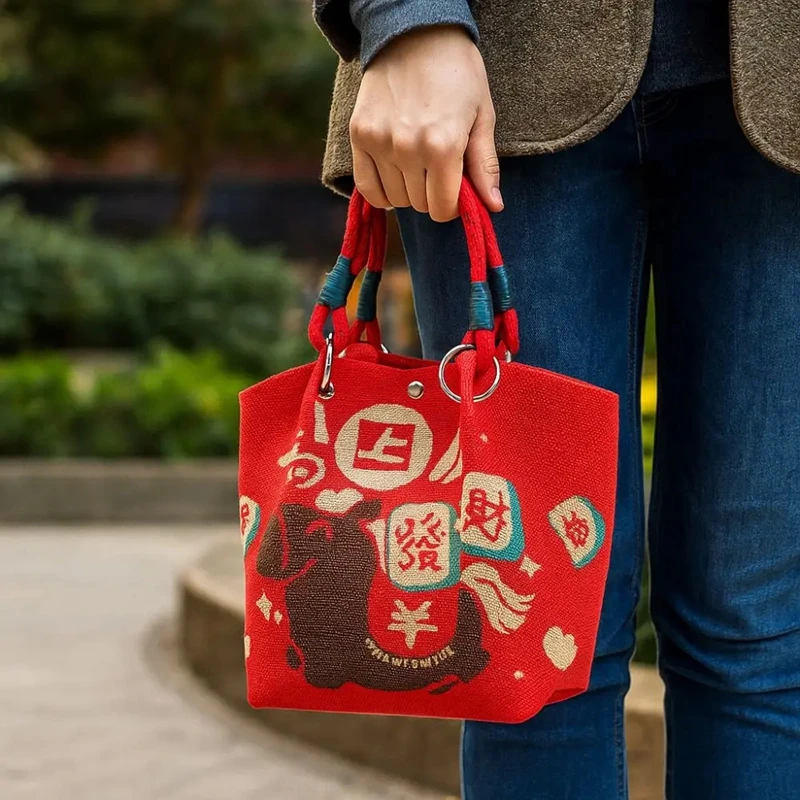 Versatile 2026 Horse Year New Year Gift Bag Cartoon Chinese Style Bucket Bag Large Capacity Cute Knitted Handbag Spring Festival