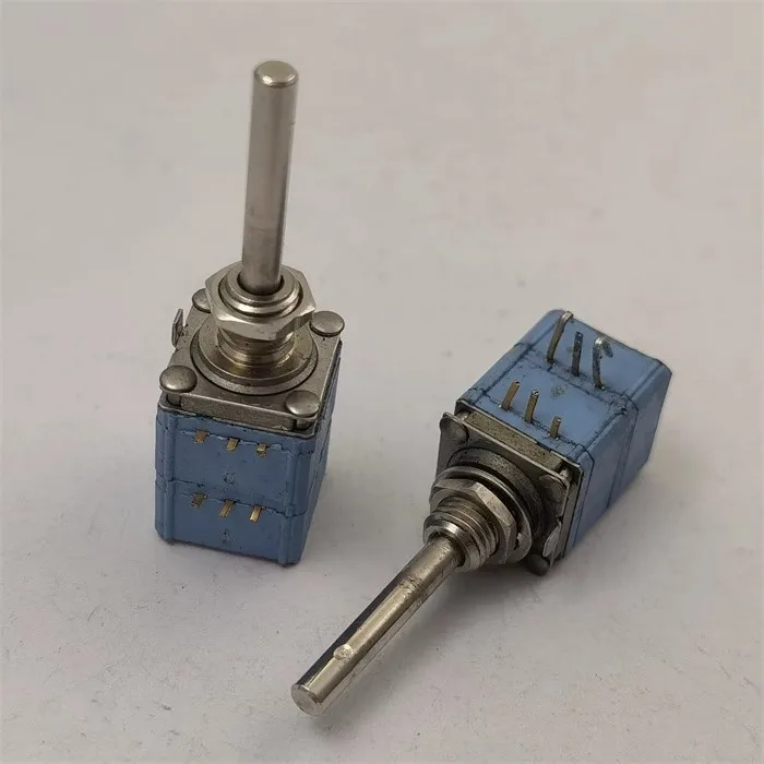 CM43065-010 dual potentiometer 2K handle 25 * 3.2 mm