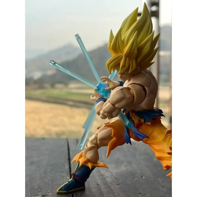 S.H.Figuarts Son Goku Battle Damage Super Saiyan Action Figure Model Toys Anime Dragon Ball Desktop Ornament Collectible Gifts