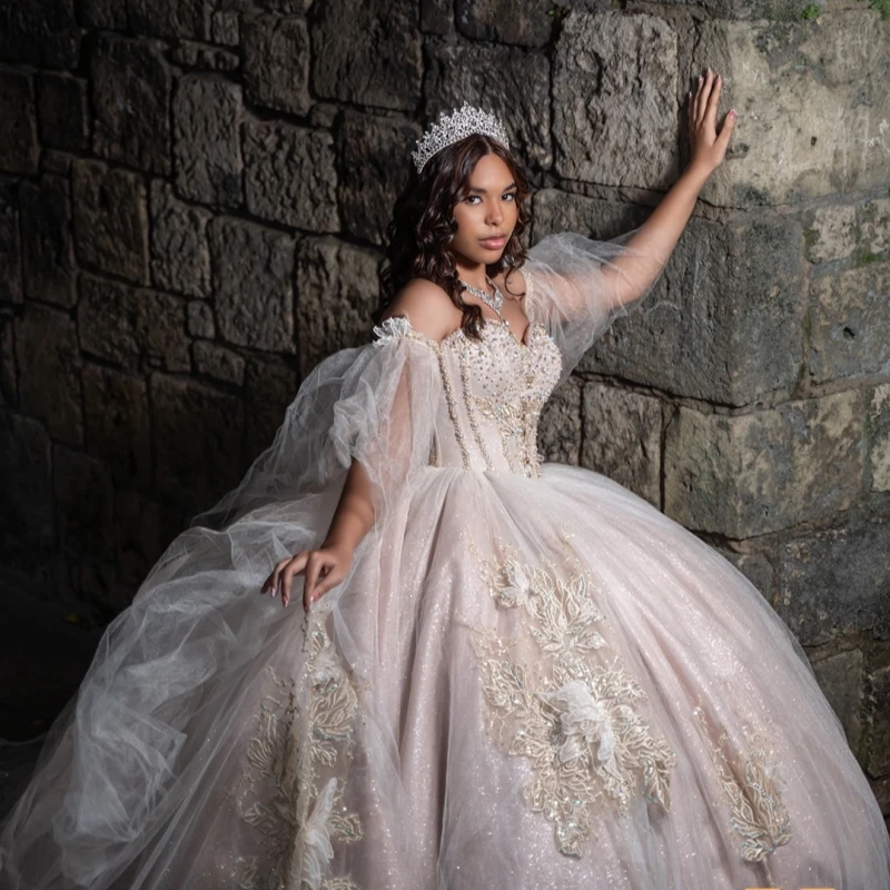 

Champagne Shiny Quinceanera Dresses Ball Gown Off The Shoulder Applique Lace Beading Crystal Tull Corset Party Birthday Sweet 16