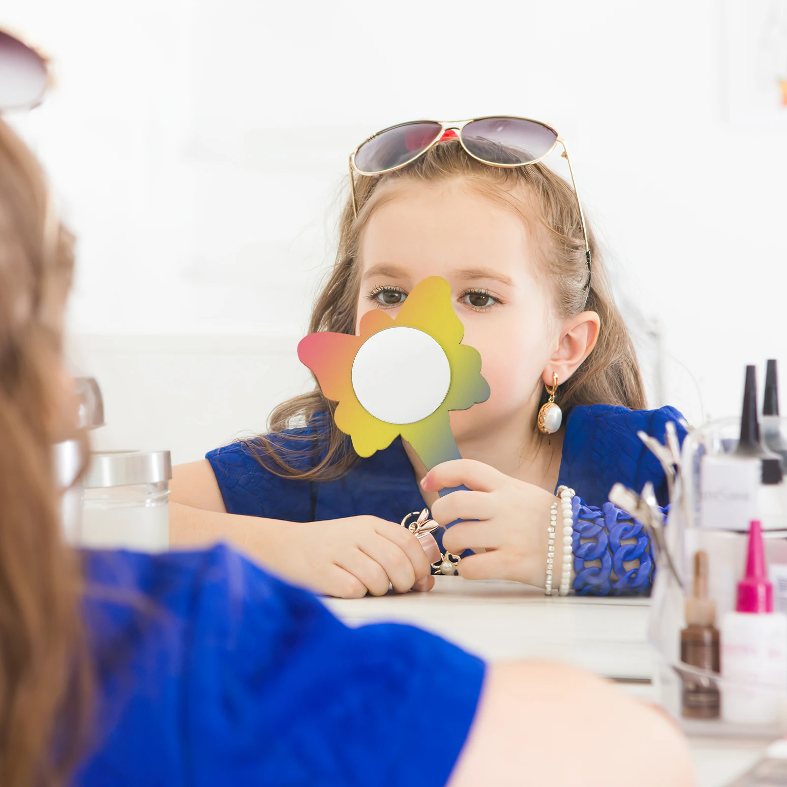

8pcs Wooden Kids Crafts Unpainted Small Hand Mirrors With Handle Handheld Vanity Blank Craft Toy Mirror Wooden Painting Mirror