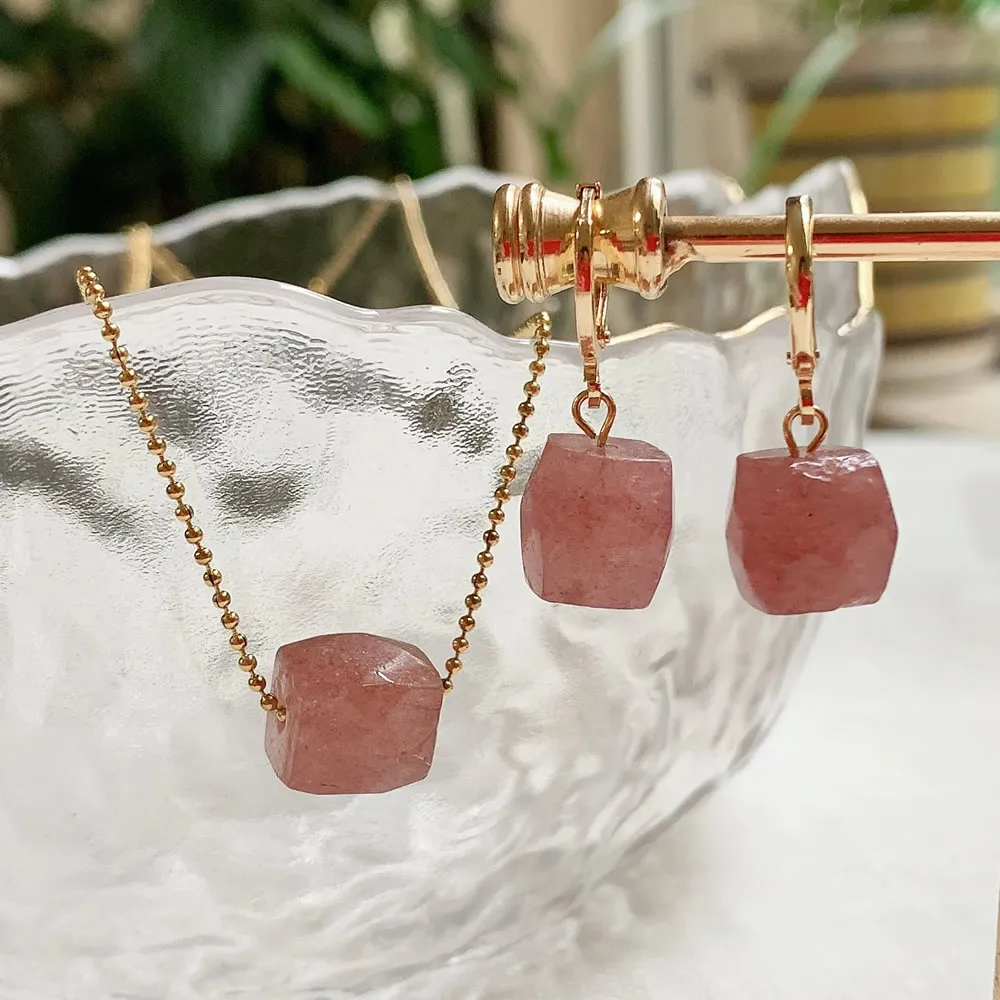 Small Square Charm Natural Crystal Stone Necklace for Women Irregular Nuggets Rock Quartz Citrines Pink Purple Crystal Choker