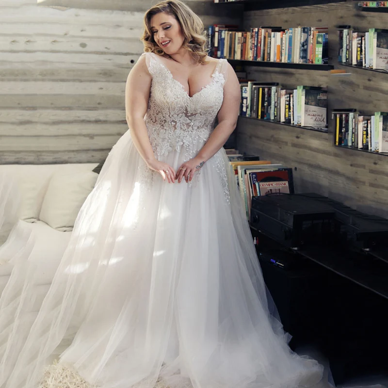 

Sexy V-Neck Appliques Lace Up Back Plus Size Tulle Wedding Dress Appliques Boho Bridal Gown 2021 Vestido De Noiva