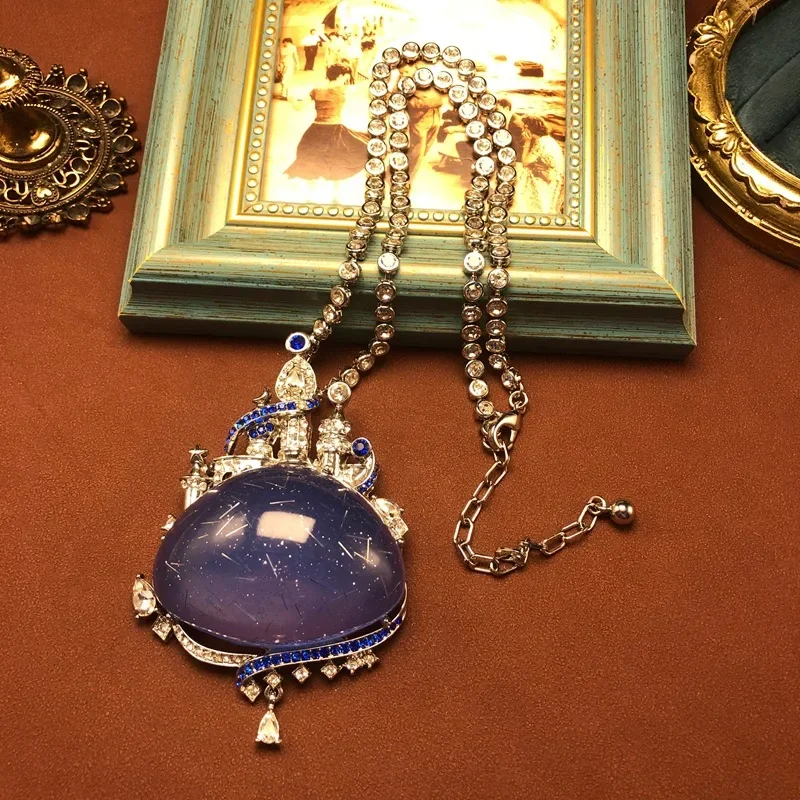 Blue Necklaces for Women Palace Style Inlaid Crystal Jewelry Fashion Elegant Vintage Collares Para Mujer Resin Castle Pendant