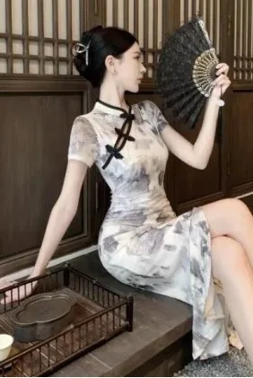 Chinese style cheongsam 2024 summer young high-end temperament floral and slim fit waist and long slit new style dress W8BA