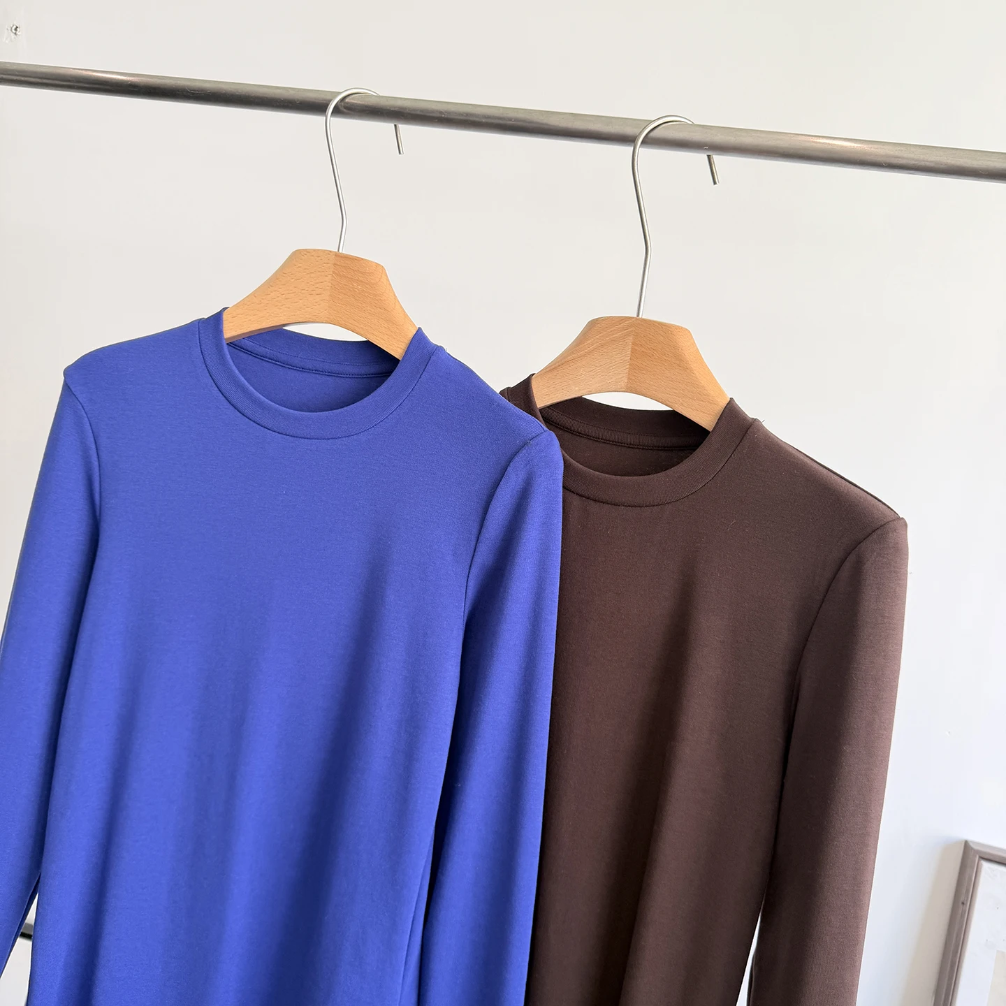 Nordic Style Women's Slim Fit round Neck T-Shirt Elastic Cotton Blend Base Layer Shirt Long Sleeve Basic Casual Top