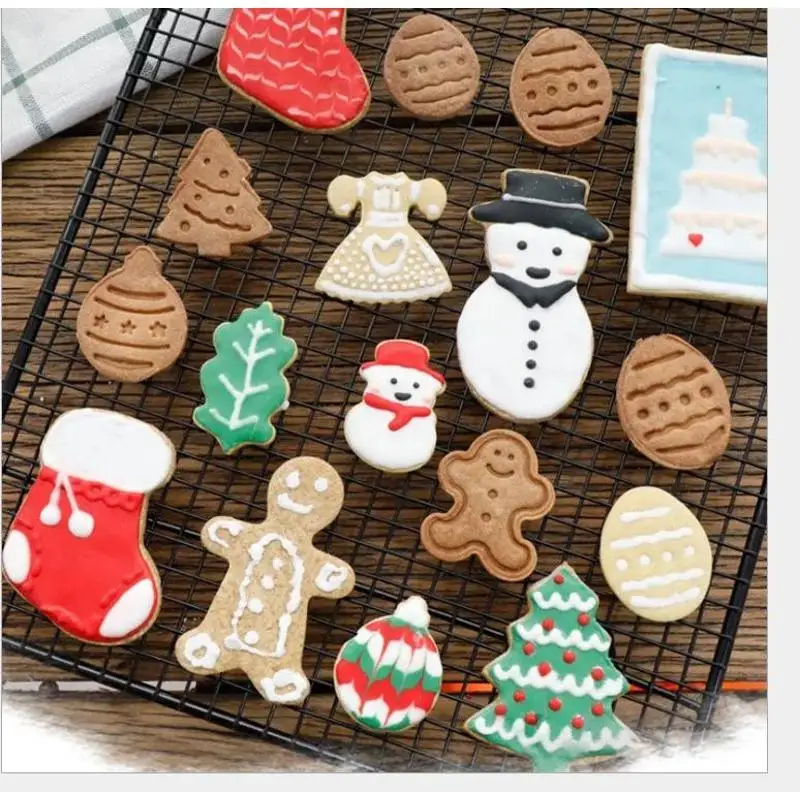 4Pcs Christmas Silicone Cookie Cutter Set Xmas Tree Gingerbread Man Bauble Shapes Reusable Nonstick Baking Molds Holiday Cookies