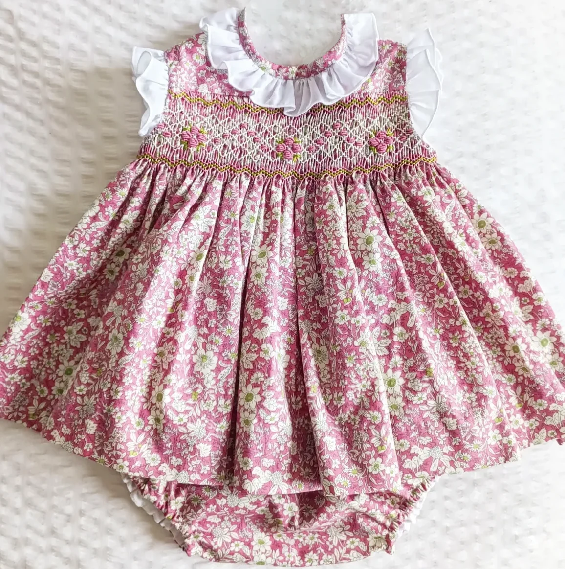 

Baby Girl Summer Pink Flower Handmade Embroidery Smocked Dress for Eid Birthday Party Holiday Photography Casual A26