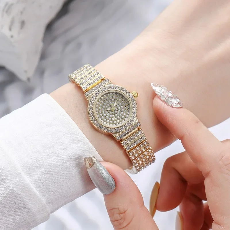 New Fashion Alloy Square Women Watches Thin Strap Girls Bracelet Watch Simple Temperament Bracelet Relogio Feminino Hot