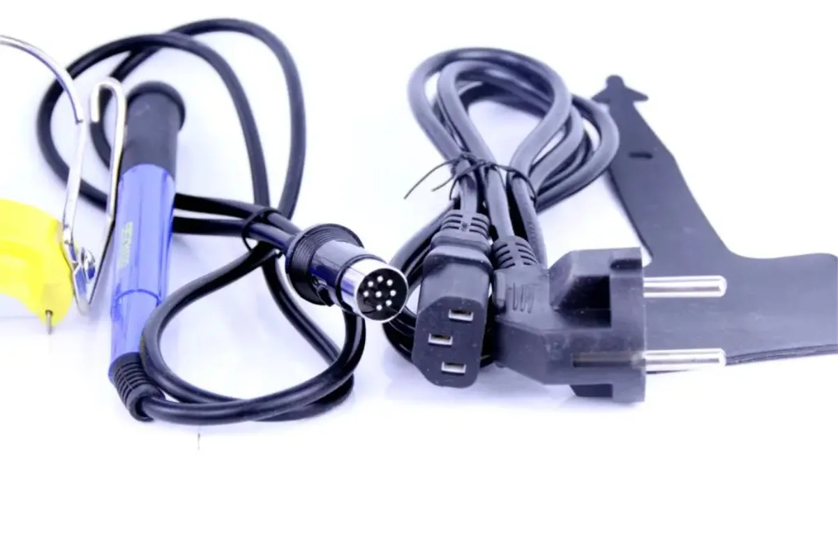 

FX-951 fx951 Digital Thermostatic Soldering Station/ Soldering Iron 110V/220V+Welding wire