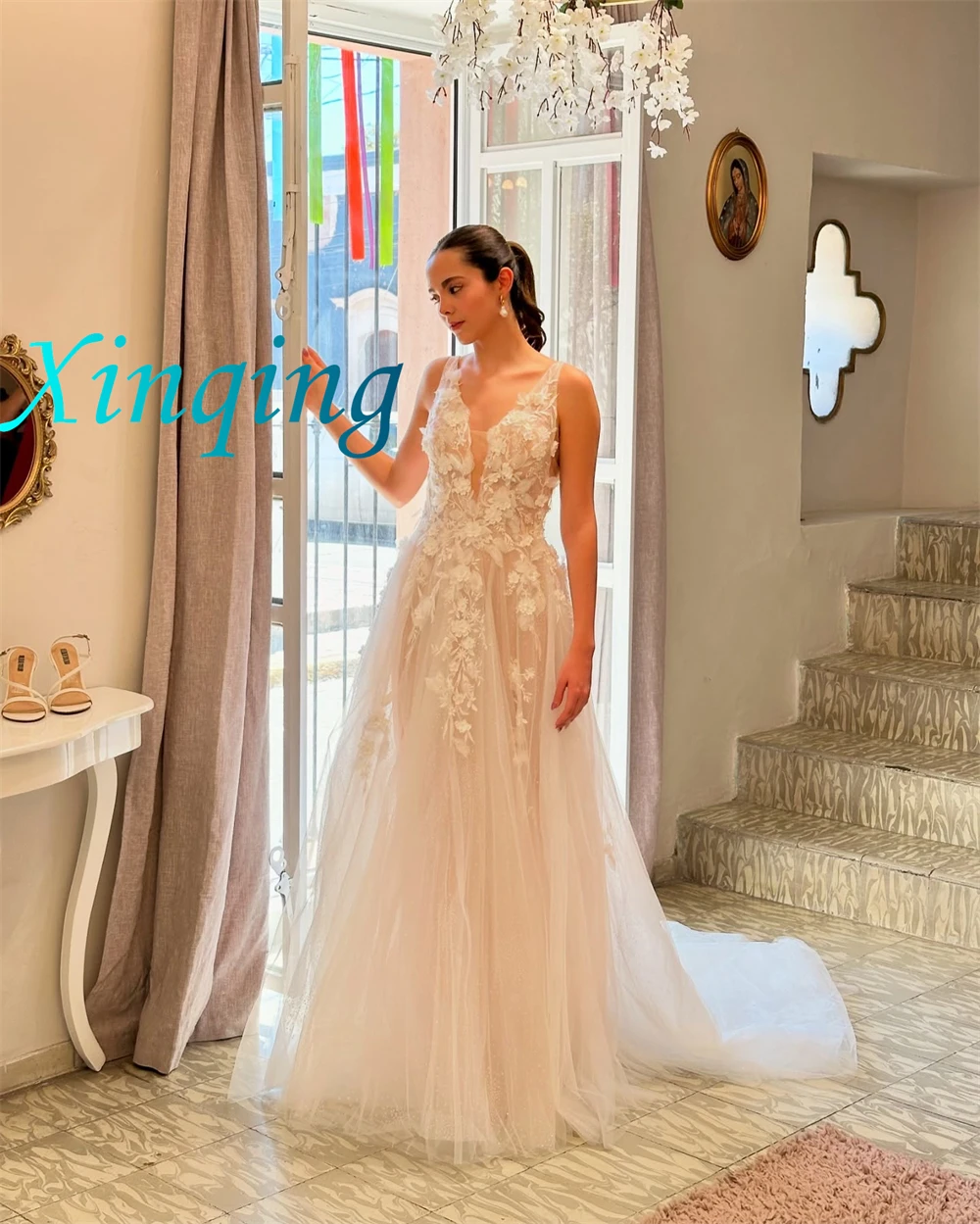 맞춤 제작된 모던 웨딩드레스, 몽환적인 V넥, 고급스러운 클래식 백리스 오픈 백 드레스, 2025년 신부 가운