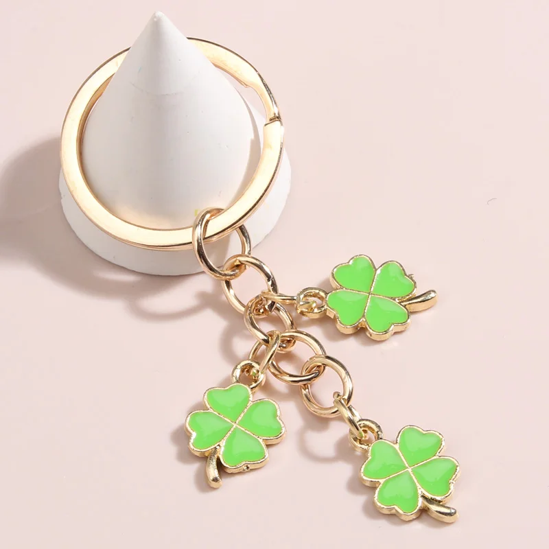 Lovely Enamel Keychain 3 Colors Heart Four Leaf Clover Key Lucky Key Chains Souvenir Gifts For Women Men DIY Handmade Jewelry