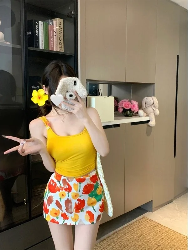 

Комплект из двух предметов Dopne: топ на бретельках с цветочным принтом и вставками для груди, облегающий, в стиле «Spicy Girl», лето 2025