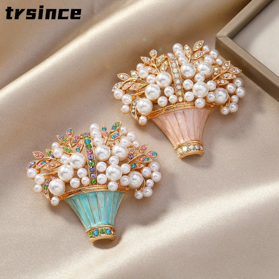 Women Elegant Full Pearl Rhinestone Flower Basket Brooches Badges Lady Luxury Casual Corsage Jewelry Suit Coat Pins Accessories