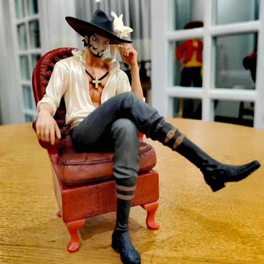 One Piece King Set Up A Sofa, Sitting Posture Stylist Mihok, Photographer, Eagle Eye Figurine, Desktop Ornament, Birthday Gift