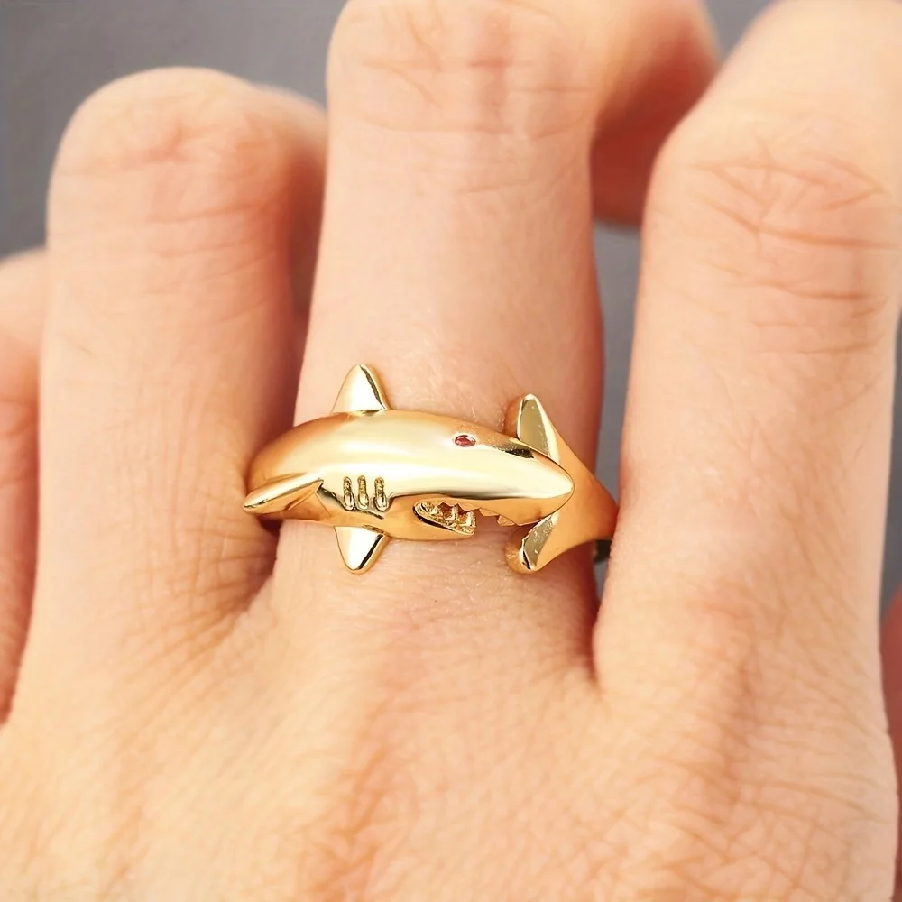 

Punk Style Red Eye Shark Open Ring Gold Plated Animal Finger Ring European American Trend Jewelry