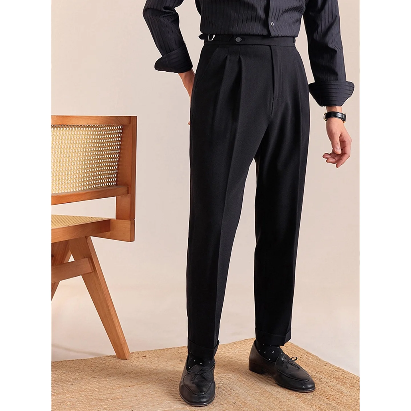 Variant: Black