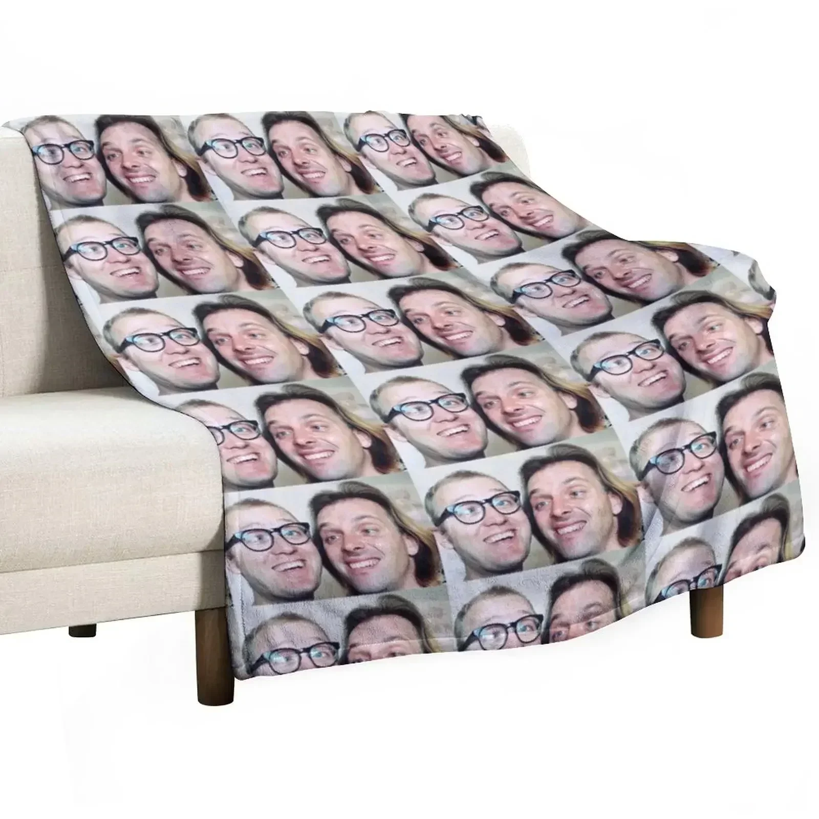 Ade Edmondson and Rik Mayall Throw Blanket sofa bed Sofa Quilt Shaggy Blankets